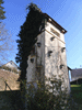 Turm mit Vogelhaeusern in Sentenhart